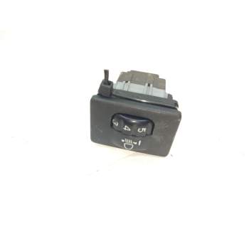 REGULADOR LUCES FARO DELANTERO 8415202040 