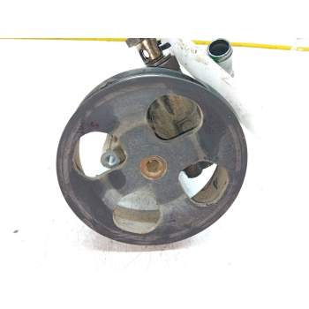 Recambio de bomba direccion para land rover discovery iii (l319) 2.7 td 4x4 referencia OEM IAM QVB500400  