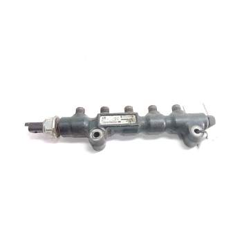 Recambio de rampa inyectora para ford fiesta courier referencia OEM IAM 9648580880  
