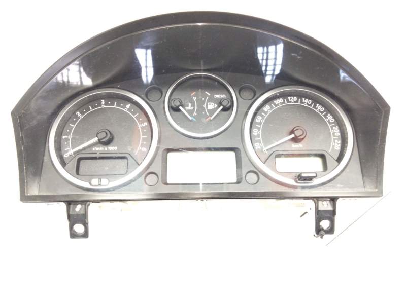 Recambio de cuadro instrumentos para land rover discovery iii (l319) 2.7 td 4x4 referencia OEM IAM YAC50045  