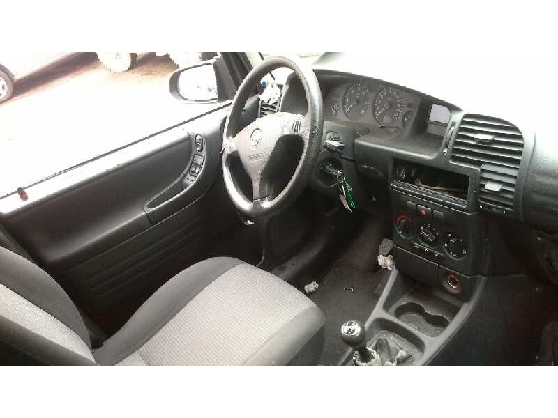opel zafira a del año 2004