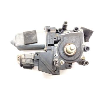 Recambio de motor elevalunas trasero derecho para audi a8 (d2) 3.7 referencia OEM IAM   