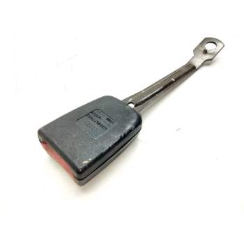 ENGANCHE DELANTERO IZQUIERDO 4D0857755E 