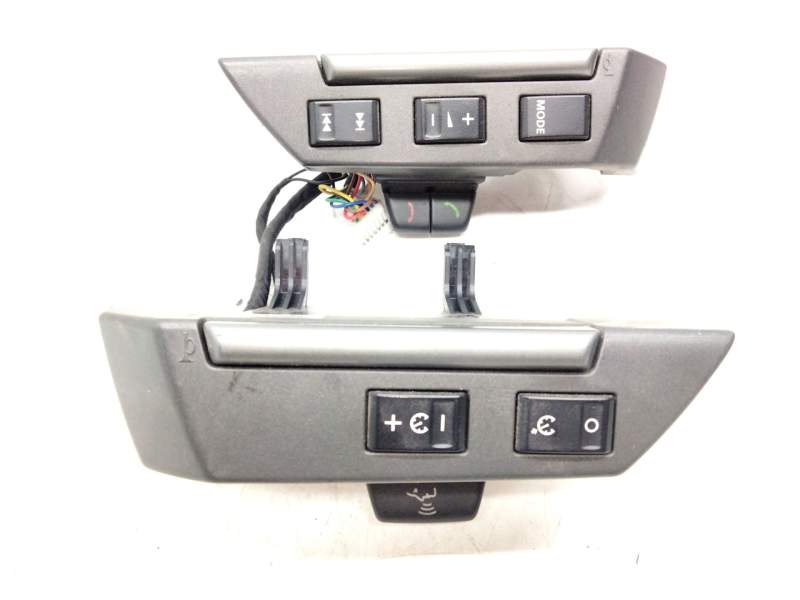 Recambio de mando volante para land rover discovery iii (l319) 2.7 td 4x4 referencia OEM IAM XPD500600WVH XPD500500WVH 