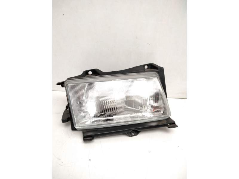 Recambio de faro izquierdo para » otros... premium 370 26 g 6x2 referencia OEM IAM 05090509  38219