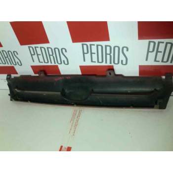 Recambio de rejilla delantera para ford escort berl./turnier referencia OEM IAM   38597