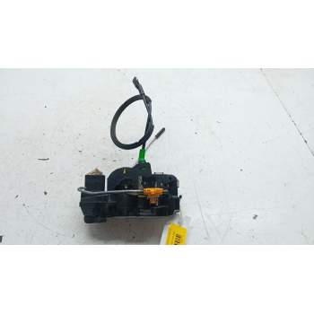 CERRADURA PUERTA TRASERA DERECHA 13578025 