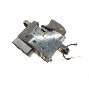 MANDO ELEVALUNAS DELANTERO DERECHO 935804A000 