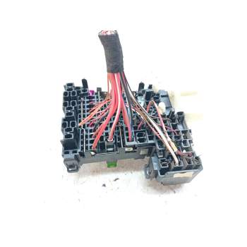 Recambio de caja fusibles para volkswagen golf vii (5g1, bq1, be1, be2) 2.0 tdi referencia OEM IAM 5Q0937615C  
