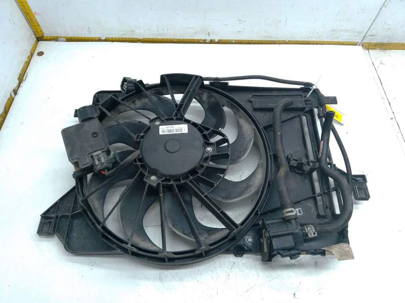 Recambio de electroventilador para ford focus iii 1.0 ecoboost referencia OEM IAM CV618C607VB  