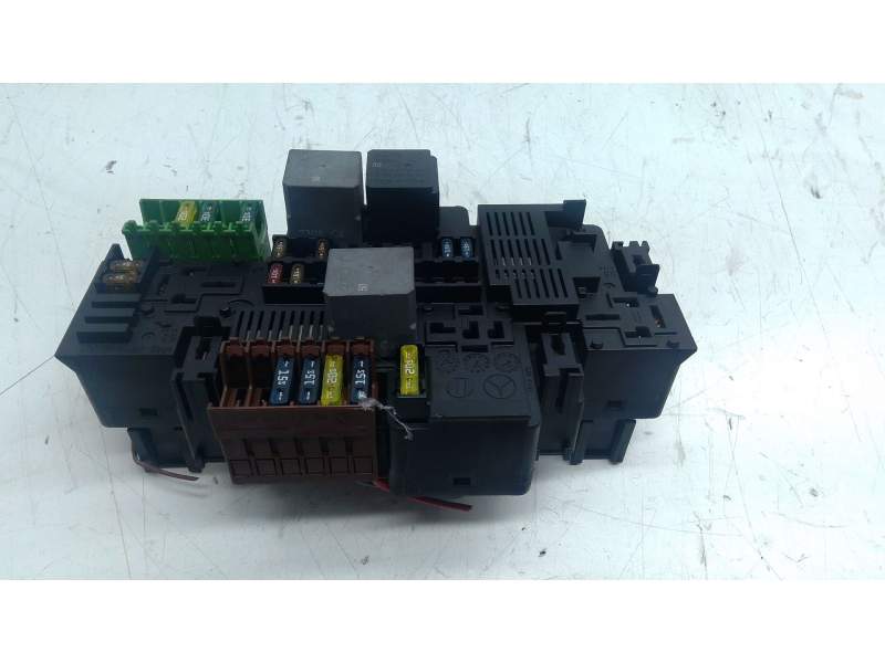 Recambio de caja fusibles para mercedes-benz clase e (w213) e 220 d (213.004) referencia OEM IAM A2139062202  