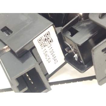 Recambio de mando elevalunas trasero izquierdo para volvo v40 cross country referencia OEM IAM 31394840  