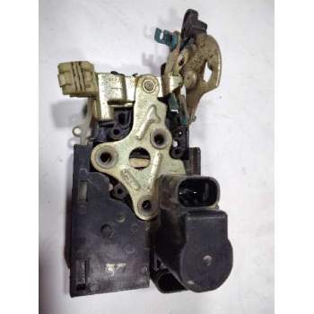 Recambio de cerradura puerta trasera izquierda para daewoo tacuma sx referencia OEM IAM 96260995  