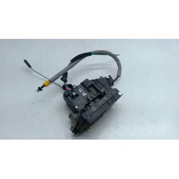 CERRADURA PUERTA DELANTERA DERECHA A2220063999 