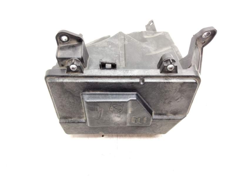 Recambio de caja fusibles para mercedes-benz clase c all-terrain (s206) c 220 d 4-matic (206.214) referencia OEM IAM A2065400200