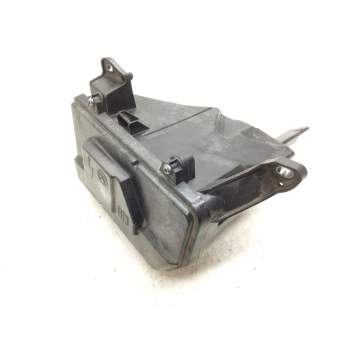 Recambio de caja fusibles para mercedes-benz clase c all-terrain (s206) c 220 d 4-matic (206.214) referencia OEM IAM A2065400200