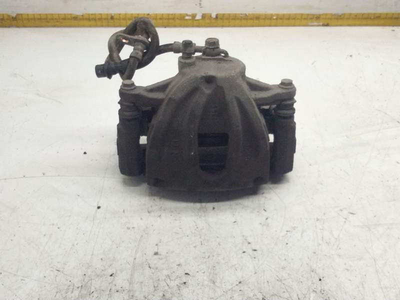 Recambio de pinza freno delantera derecha para toyota avensis (_t25_) 2.2 d-4d (adt251_) referencia OEM IAM 4775005060  