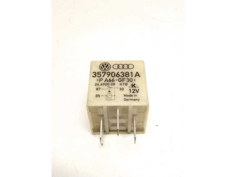 Recambio de rele para volkswagen golf iv (1j1) 1.9 tdi referencia OEM IAM 357906381A 109 RELE FUENTE ALIMENTACION