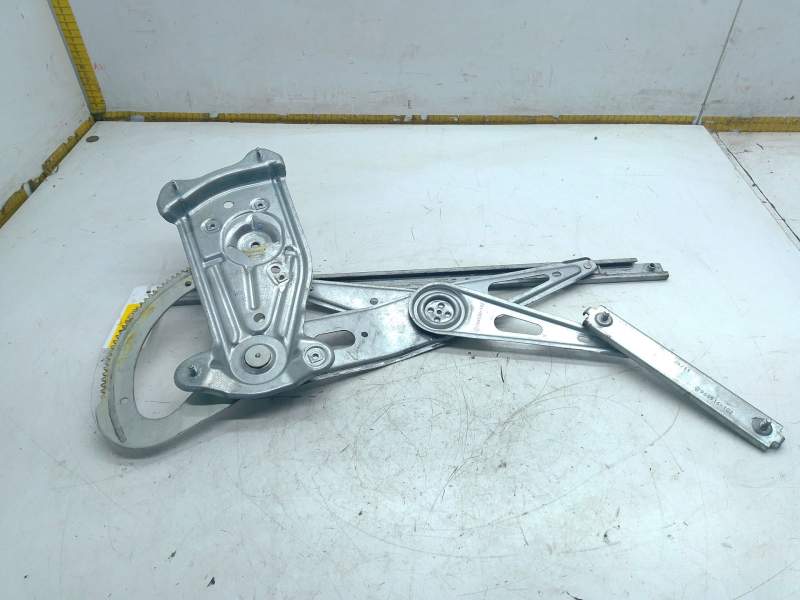 Recambio de elevalunas delantero derecho para renault grand scénic iii (jz0/1_) 1.5 dci referencia OEM IAM 809600018R  
