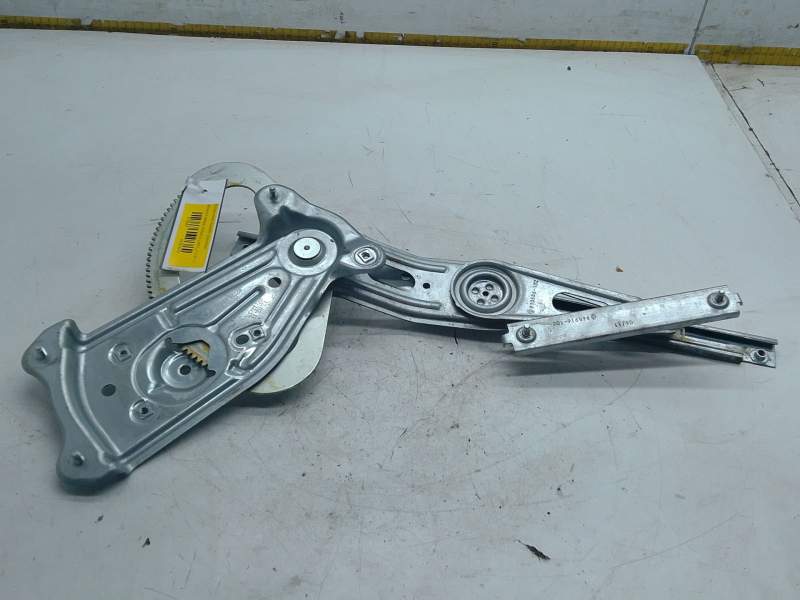 Recambio de elevalunas trasero izquierdo para renault grand scénic iii (jz0/1_) 1.5 dci referencia OEM IAM 827216769R  