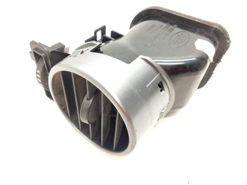 Recambio de aireador central para land rover discovery iii (l319) 2.7 td 4x4 referencia OEM IAM JBD500150XXX  