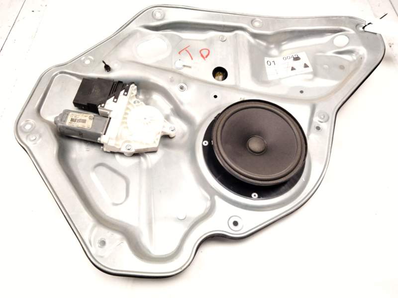 Recambio de elevalunas trasero derecho para volkswagen golf vi variant (aj5) 1.6 tdi referencia OEM IAM 1K0959704AG  