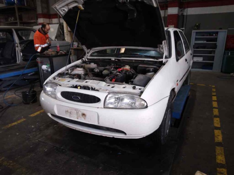 ford fiesta berl./courier del año 1996
