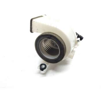 Recambio de motor refrigerador bateria para toyota auris (_e18_) 1.3 (nre180_) referencia OEM IAM G923012010  