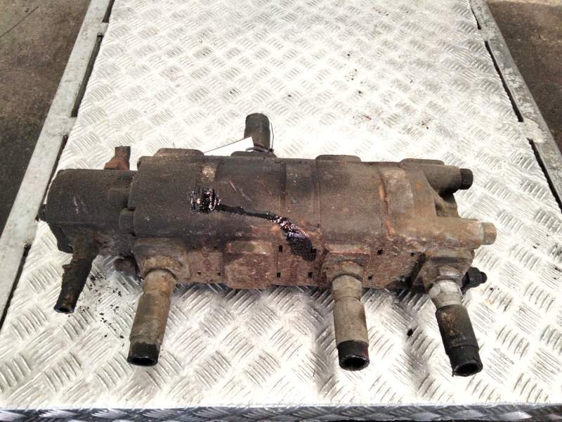 Recambio de bomba hidraulica para gontrailer gontrailer referencia OEM IAM   