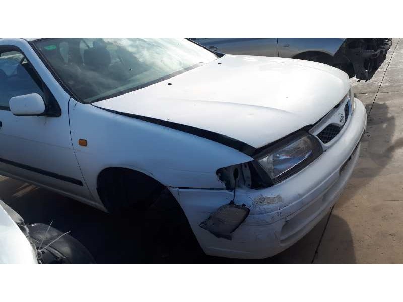 nissan almera (n15) del año 1999