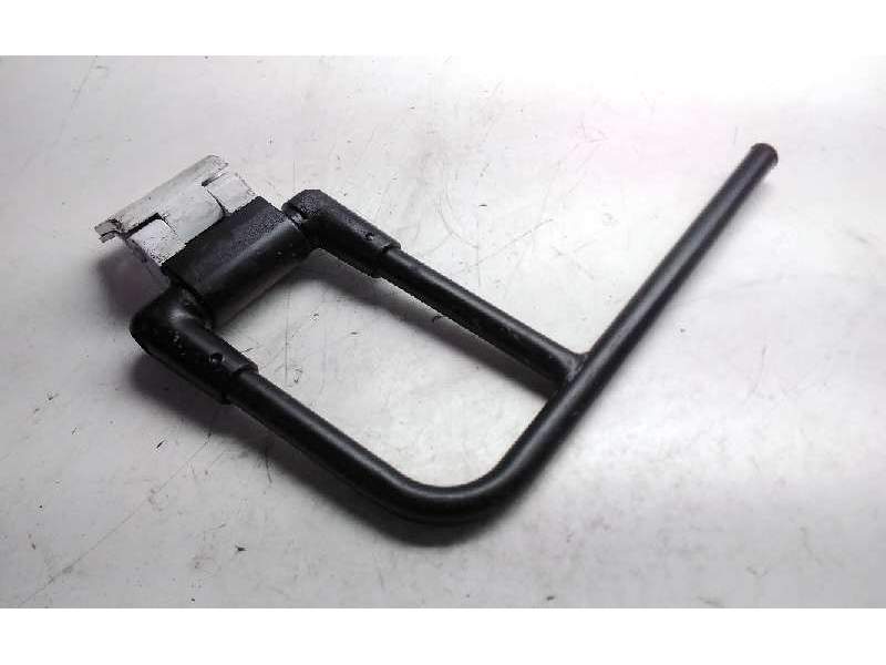 Recambio de soporte retrovisor para mercedes-benz vario (tw2) bm 668 / 670 referencia OEM IAM 2538344  
