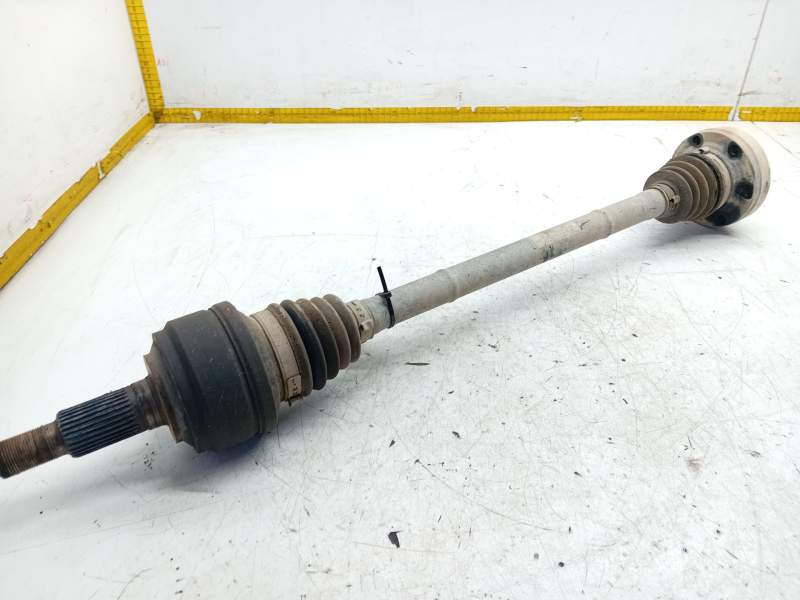 Recambio de transmision trasera izquierda para volkswagen touareg (7l6) 3.0 v6 tdi dpf referencia OEM IAM 7L0501201  