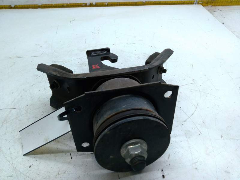Recambio de soporte cabina trasero izquierdo para renault maxity referencia OEM IAM   