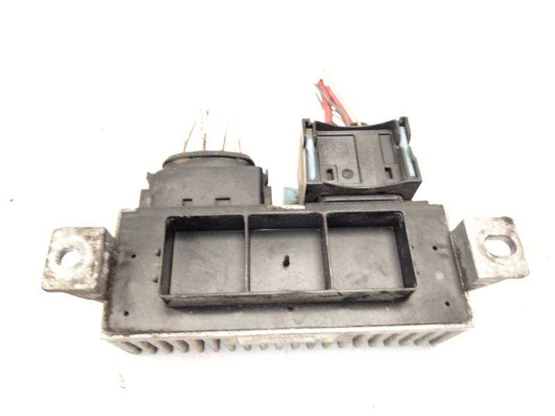 Recambio de caja precalentamiento para opel vivaro b furgoneta (x82) 1.6 cdti (05) referencia OEM IAM 8200558438  