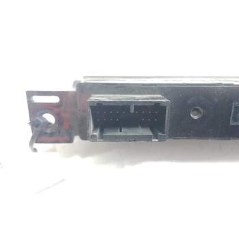 Recambio de warning para land rover discovery v6 td se referencia OEM IAM 5H2314K147  