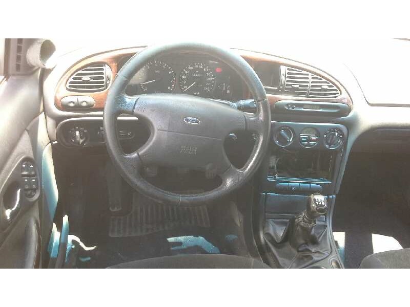 ford mondeo berlina (gd) del año 1999
