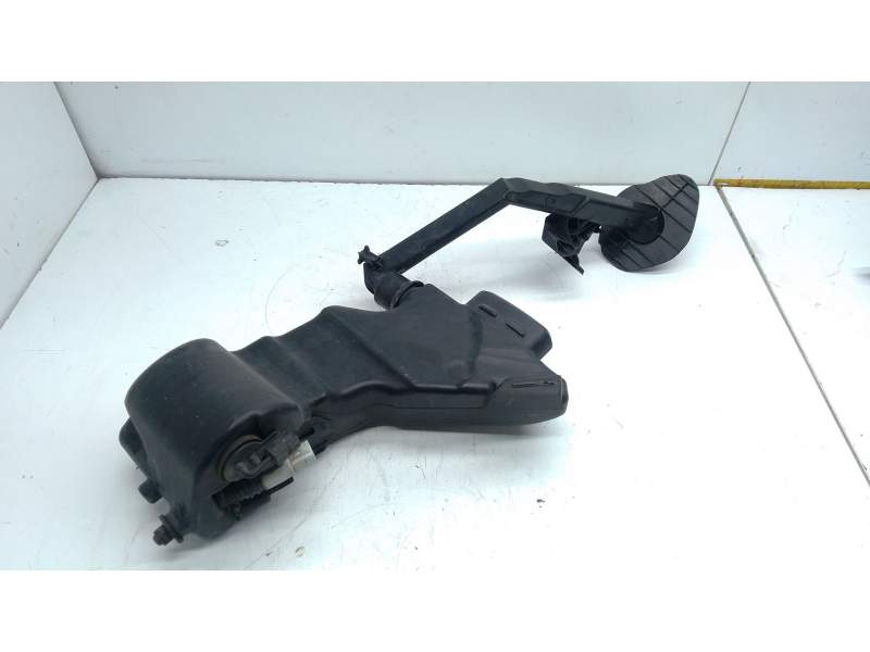 Recambio de deposito limpia para mercedes-benz clase e (w213) e 220 d (213.004) referencia OEM IAM A2058602360  