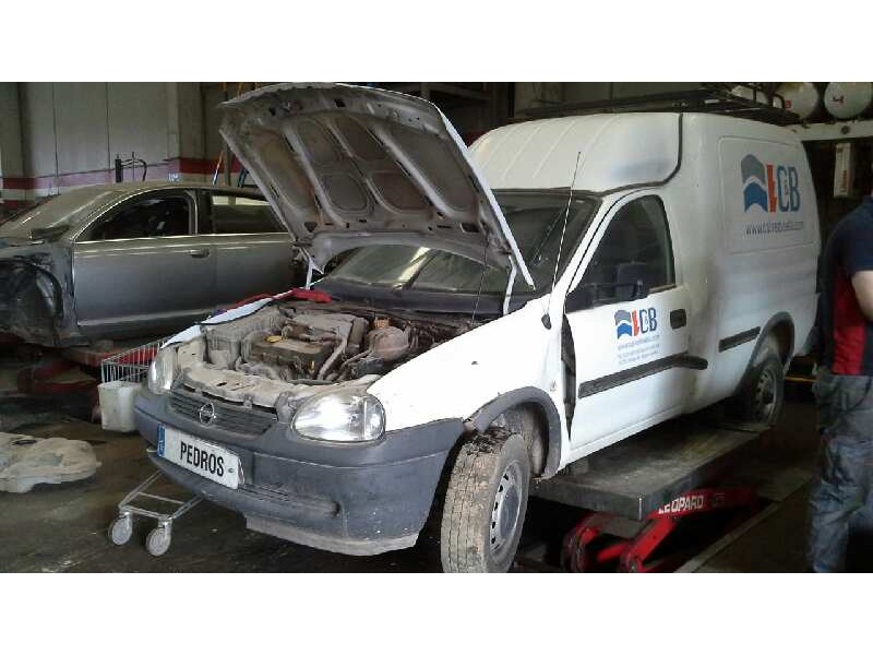 opel combo (corsa b) del año 2001