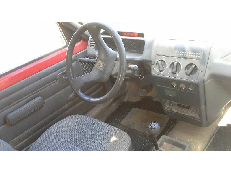 peugeot 205 berlina del año 1991