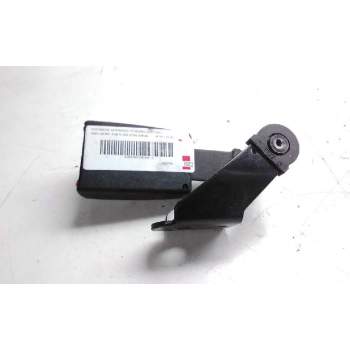 Recambio de enganche cinturon trasero derecho para bmw serie 5 berlina (e39) 525tds referencia OEM IAM 57246  