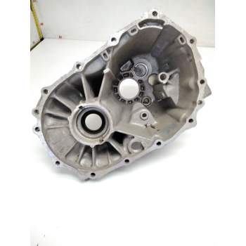 Recambio de campana caja cambios para infiniti m30 coupé 3.0 referencia OEM IAM 69827FA663  