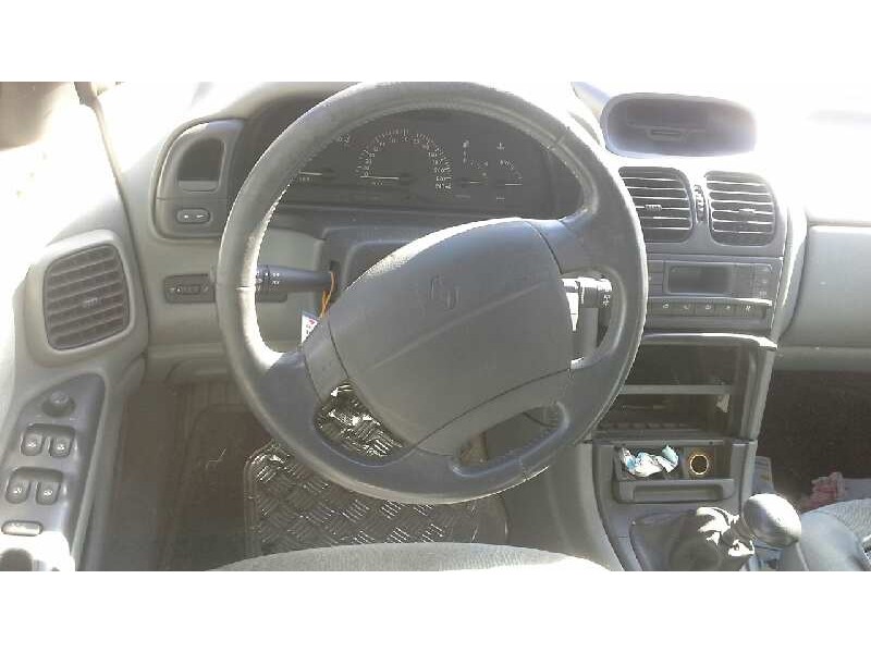 renault laguna (b56) del año 1999