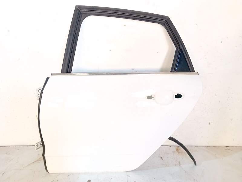 Recambio de puerta trasera izquierda para citroën c4 berlina exclusive referencia OEM IAM 9006R9  