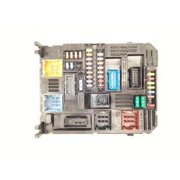 Recambio de caja fusibles para citroën c5 aircross (a_) 1.6 thp 150 (a45gxj) referencia OEM IAM 9832881380  