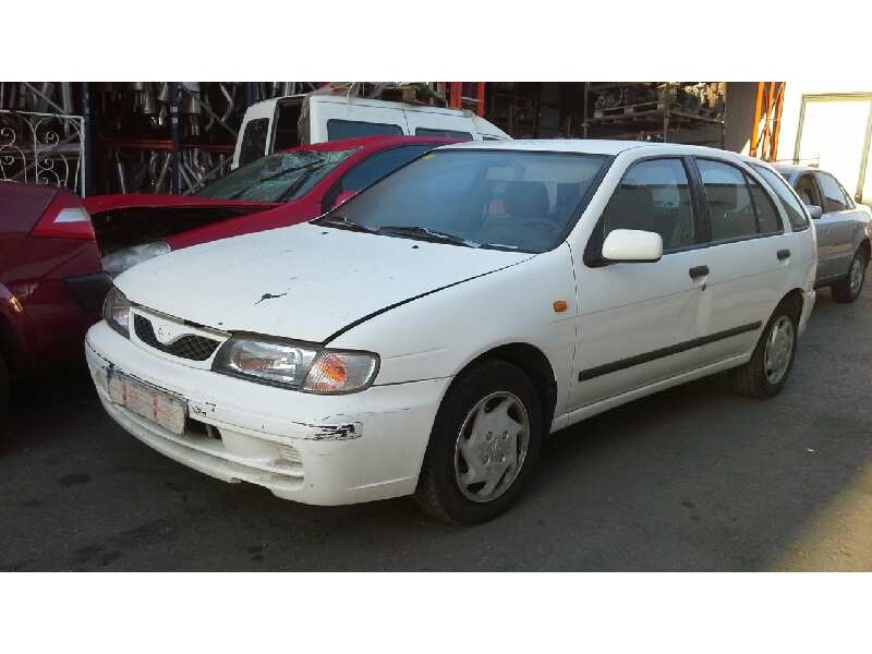 nissan almera (n15) del año 1999
