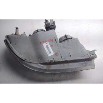 Recambio de faro izquierdo para daewoo nubira berlina cd referencia OEM IAM 0301000711  