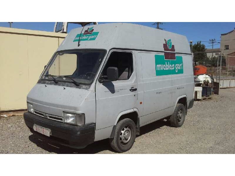 nissan trade 100 del año 1997