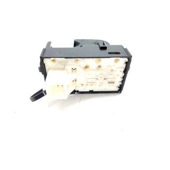 Recambio de mando elevalunas trasero derecho para toyota auris (_e18_) 1.3 (nre180_) referencia OEM IAM 19280  