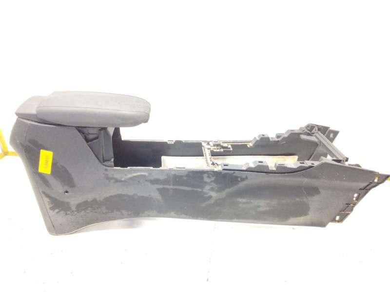 Recambio de consola central para kia proceed combi van (cd) 1.4 t-gdi referencia OEM IAM 84610J7400WK  