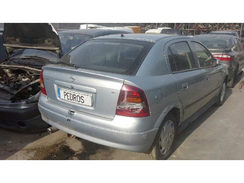 opel astra g berlina del año 2002